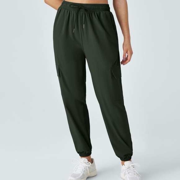 NWT Halara Mid Rise Drawstring Side Pocket Casual Cargo Joggers Rosin - Picture 1 of 8